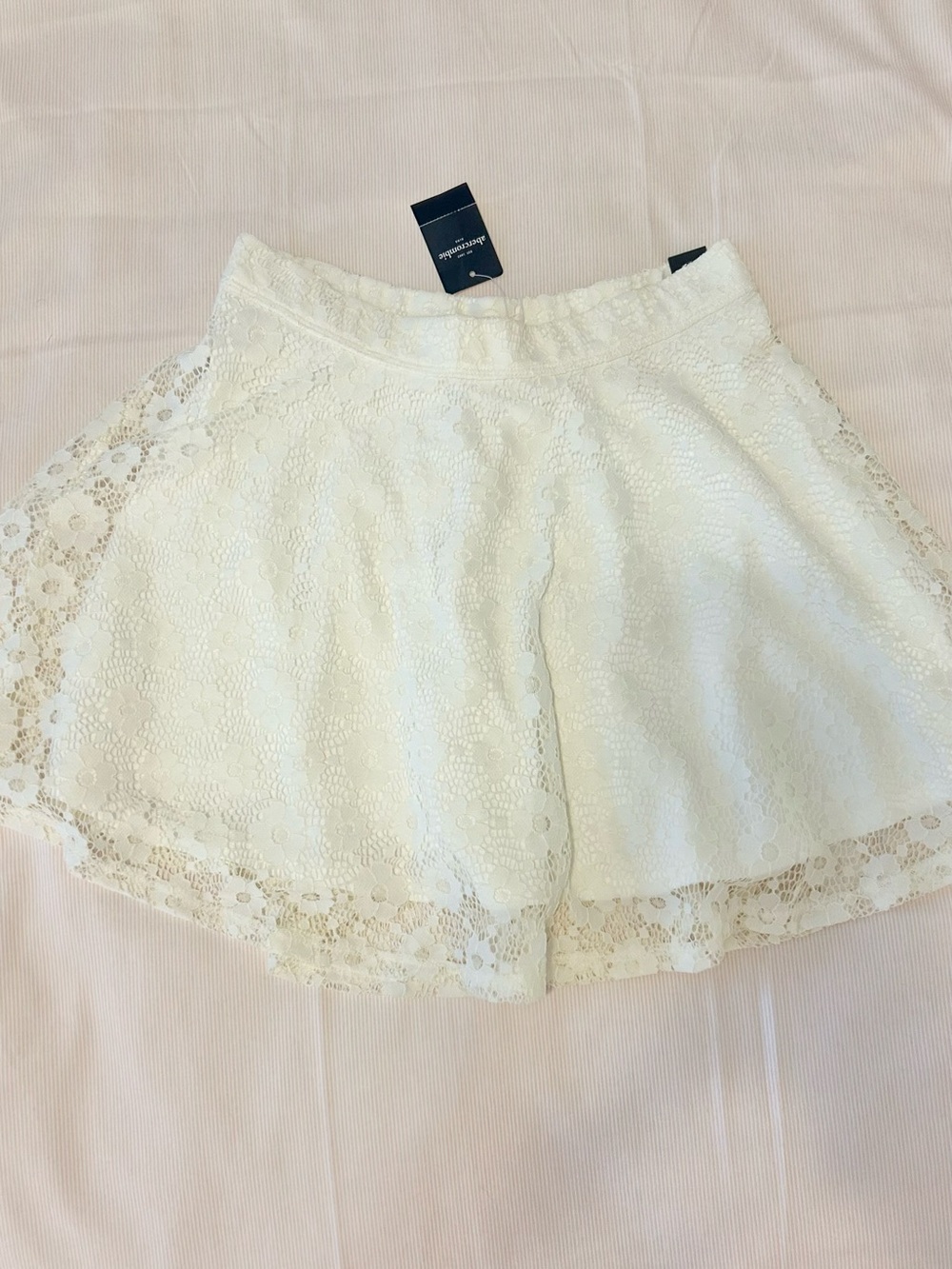 Lace Overlay white skirt Abercrombie kids